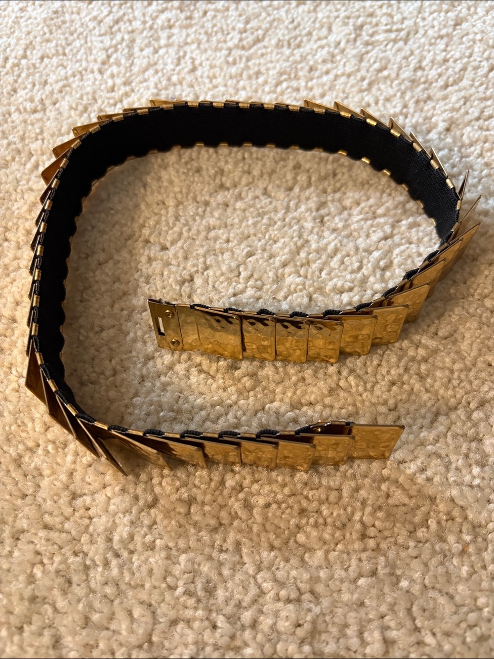 Women’s Vintage 1980’s Gold Metal Squared Scales Design Stretch Elastic Belt
